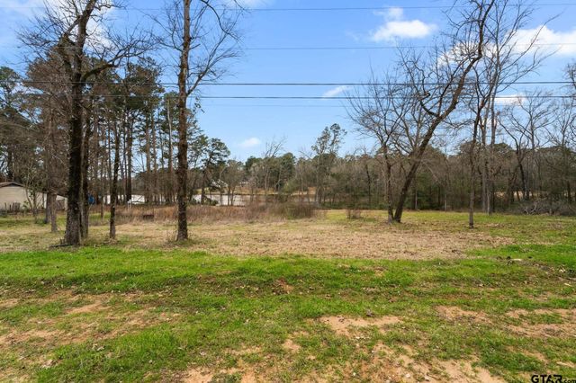 343 Laura Ln, Bullard, TX 75757
