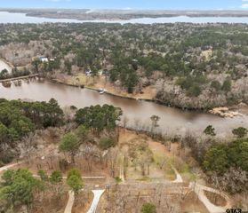 343 Laura Ln, Bullard, TX 75757