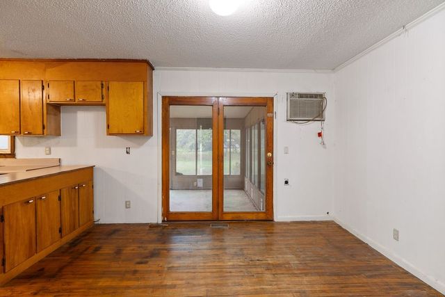 1465 Old Farmington Rd, Lewisburg, TN 37091