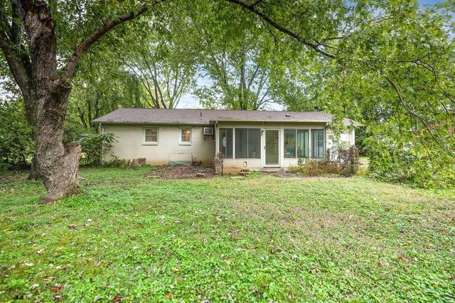 1465 Old Farmington Rd, Lewisburg, TN 37091