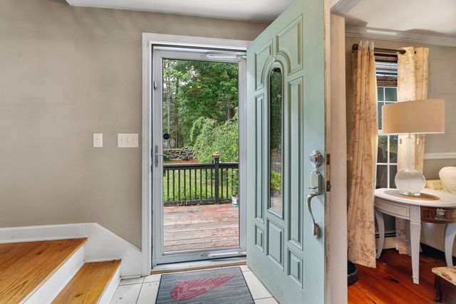 1236 Woonsocket Hill Road, North Smithfield, RI 02896