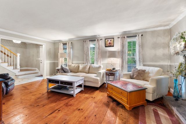 1236 Woonsocket Hill Road, North Smithfield, RI 02896