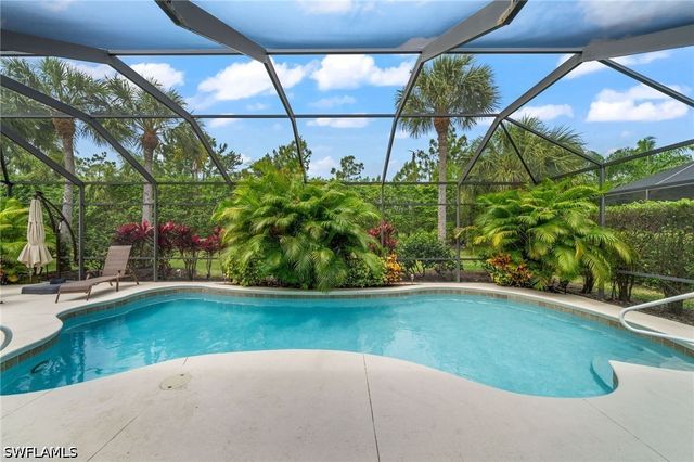 8888 Mustang Island CIR, Naples, FL 34113