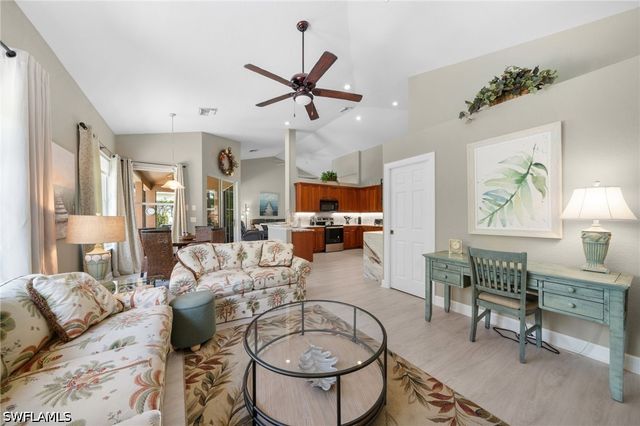 8888 Mustang Island CIR, Naples, FL 34113