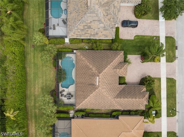 8888 Mustang Island CIR, Naples, FL 34113