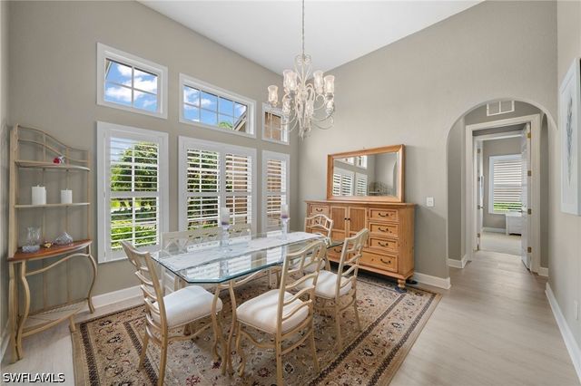 8888 Mustang Island CIR, Naples, FL 34113