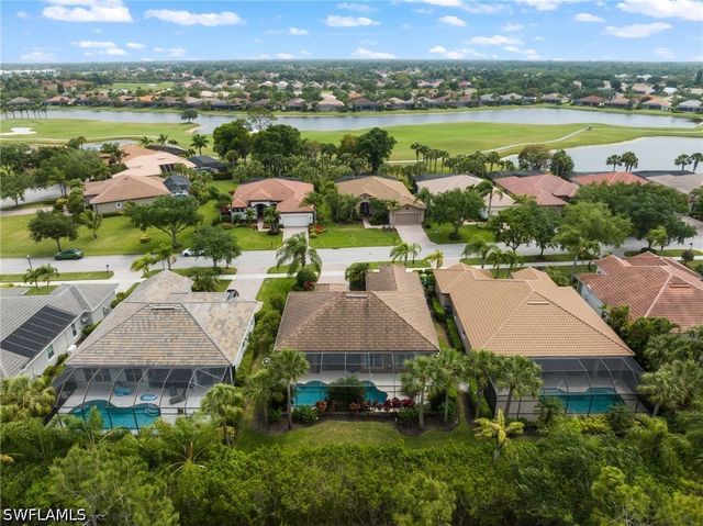 8888 Mustang Island CIR, Naples, FL 34113