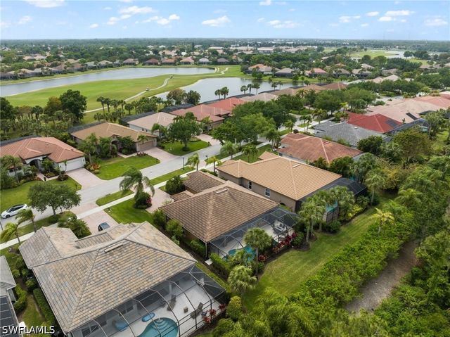 8888 Mustang Island CIR, Naples, FL 34113