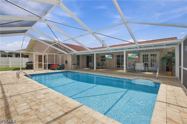 1113 SE 17th ST, Cape Coral, FL 33990