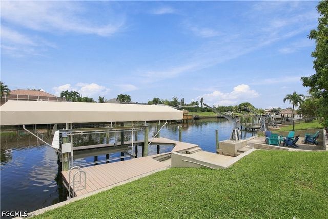 1113 SE 17th ST, Cape Coral, FL 33990