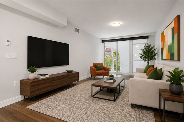 771 Harrison Ave. 406, Boston, MA 02118