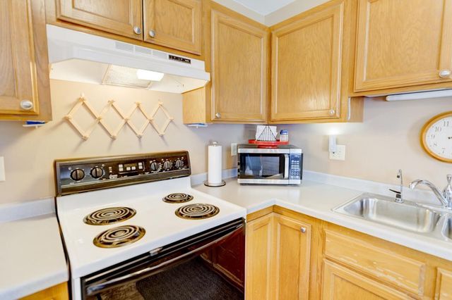 403 Hanson Road, Stoughton, WI 53589