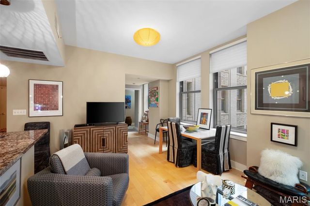 314 Broadway 1005, St Louis, MO 63102