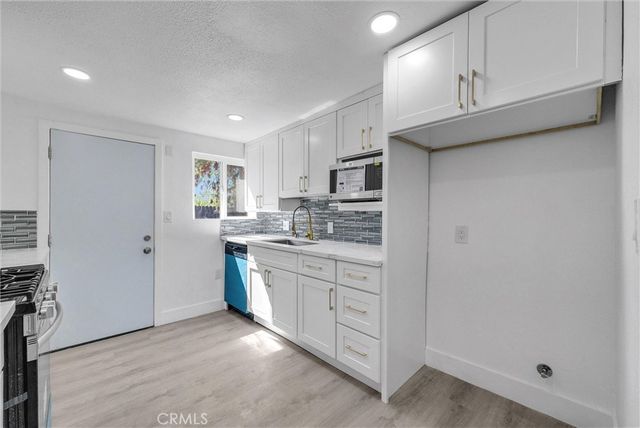 26581 14th Street, Highland, CA 92346