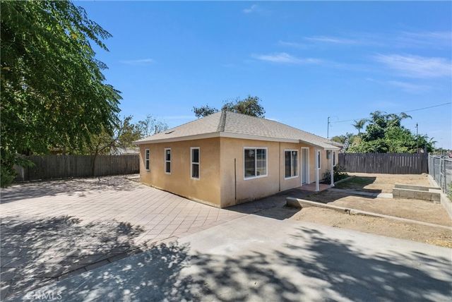 26581 14th Street, Highland, CA 92346