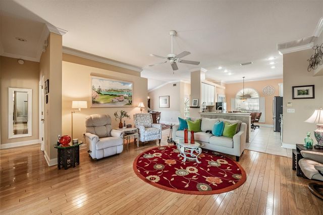 9459 HUNTERS POND DRIVE, Tampa, FL 33647