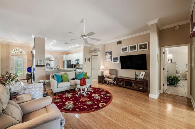 9459 HUNTERS POND DRIVE, Tampa, FL 33647