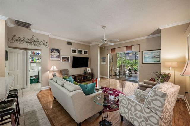9459 HUNTERS POND DRIVE, Tampa, FL 33647