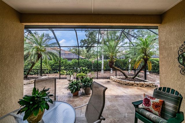 9459 HUNTERS POND DRIVE, Tampa, FL 33647