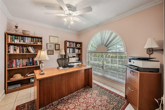 9459 HUNTERS POND DRIVE, Tampa, FL 33647