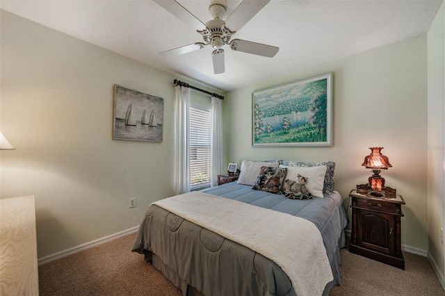 9459 HUNTERS POND DRIVE, Tampa, FL 33647