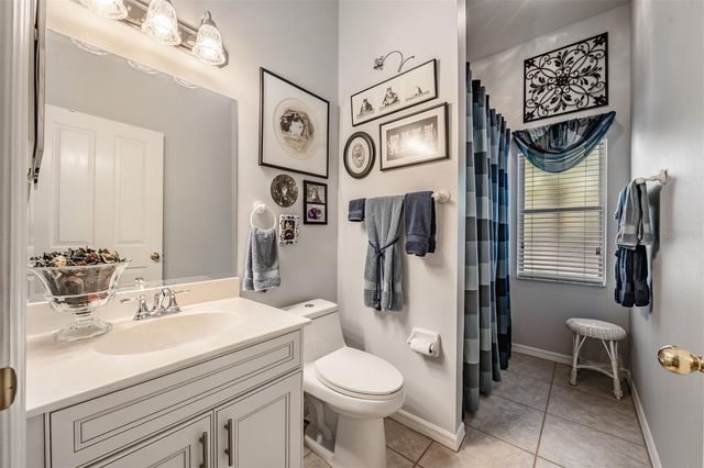 9459 HUNTERS POND DRIVE, Tampa, FL 33647