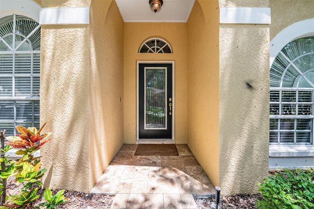 9459 HUNTERS POND DRIVE, Tampa, FL 33647