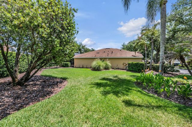 9459 HUNTERS POND DRIVE, Tampa, FL 33647
