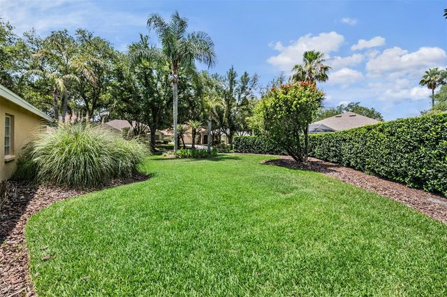 9459 HUNTERS POND DRIVE, Tampa, FL 33647