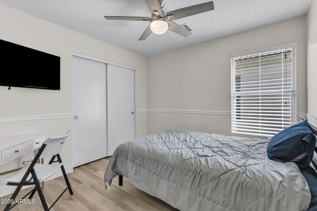 4402 E Glenhaven Drive, Phoenix, AZ 85048