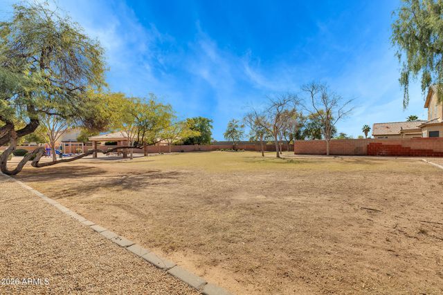 4402 E Glenhaven Drive, Phoenix, AZ 85048