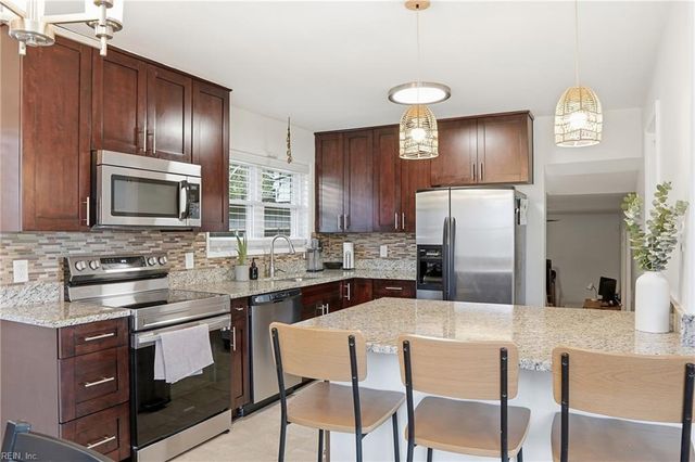 3624 Virginius DR, Virginia Beach, VA 23452