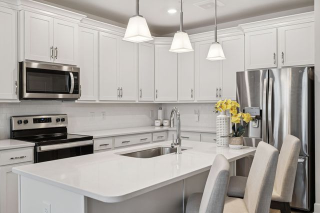 1011 Vida Way Apt 105, Nolensville, TN 37135