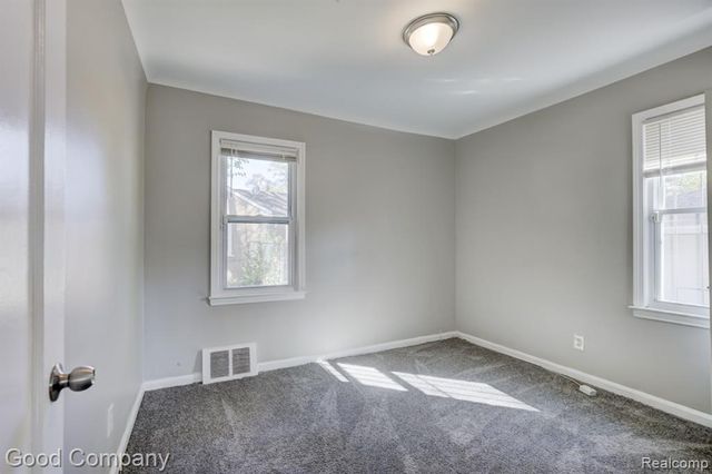 18494 Ashton Avenue, Detroit, MI 48219