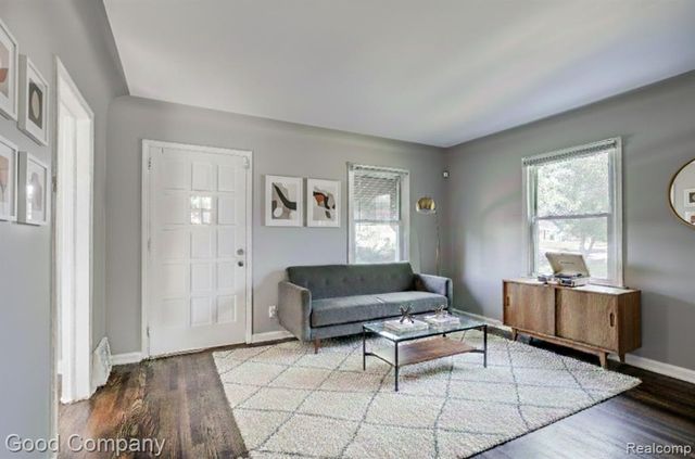 18494 Ashton Avenue, Detroit, MI 48219