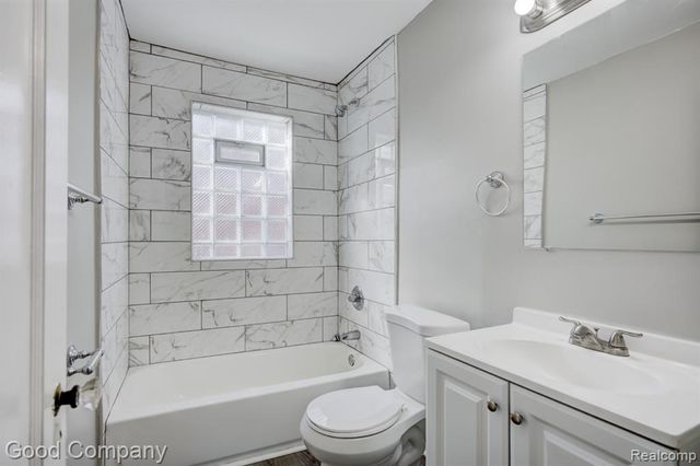 18494 Ashton Avenue, Detroit, MI 48219