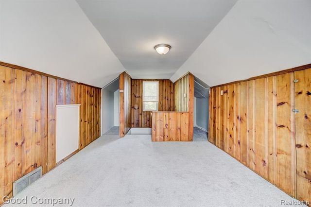 18494 Ashton Avenue, Detroit, MI 48219