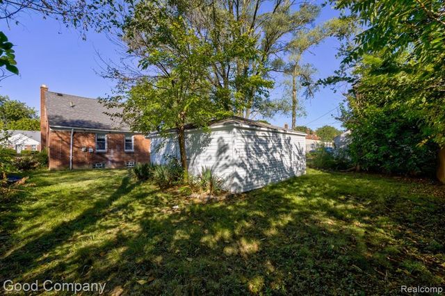 18494 Ashton Avenue, Detroit, MI 48219