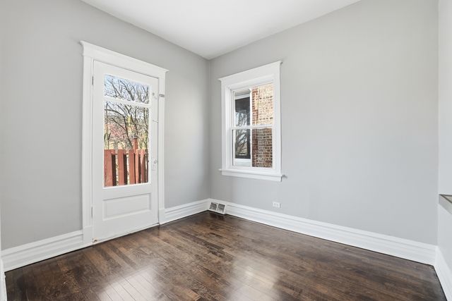 1221 S Austin Boulevard, Cicero, IL 60804