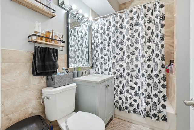 1221 S Austin Boulevard, Cicero, IL 60804