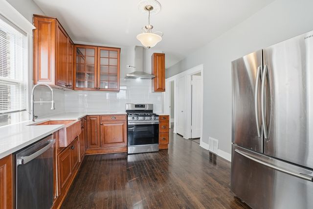 1221 S Austin Boulevard, Cicero, IL 60804