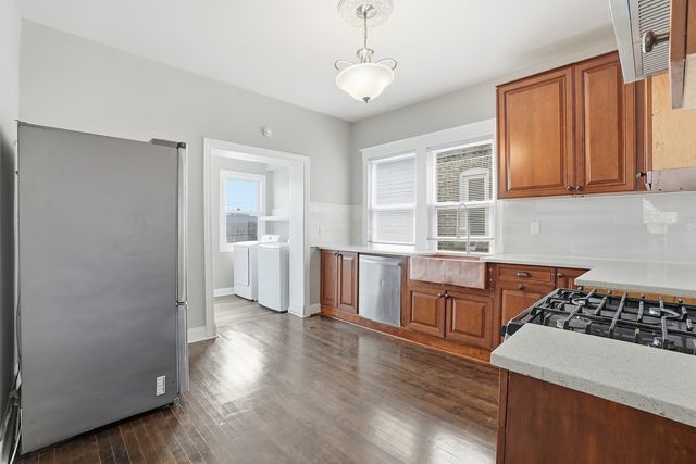 1221 S Austin Boulevard, Cicero, IL 60804