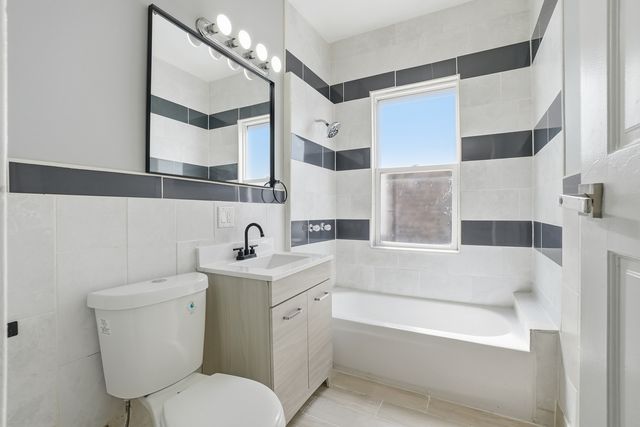 1221 S Austin Boulevard, Cicero, IL 60804