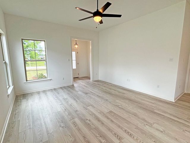 312 Tregre Lane, Thibodaux, LA 70301