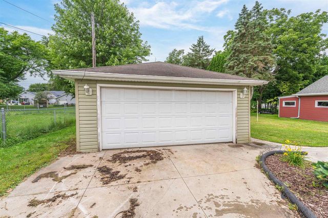 1507 S WALDEN AVENUE, Appleton, WI 54915