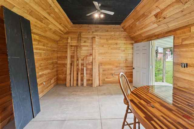 1507 S WALDEN AVENUE, Appleton, WI 54915