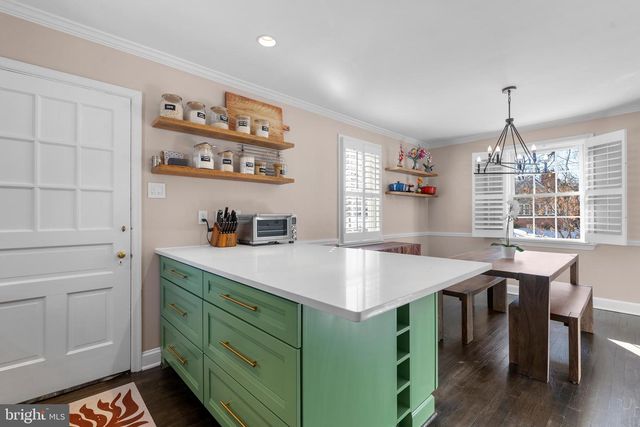 707 FOREST GLEN RD, Silver Spring, MD 20901