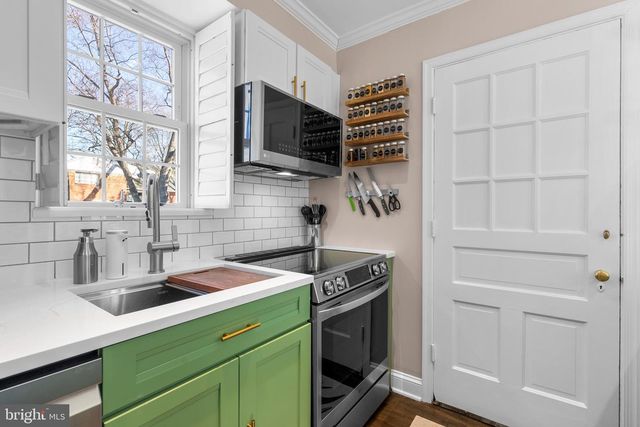 707 FOREST GLEN RD, Silver Spring, MD 20901