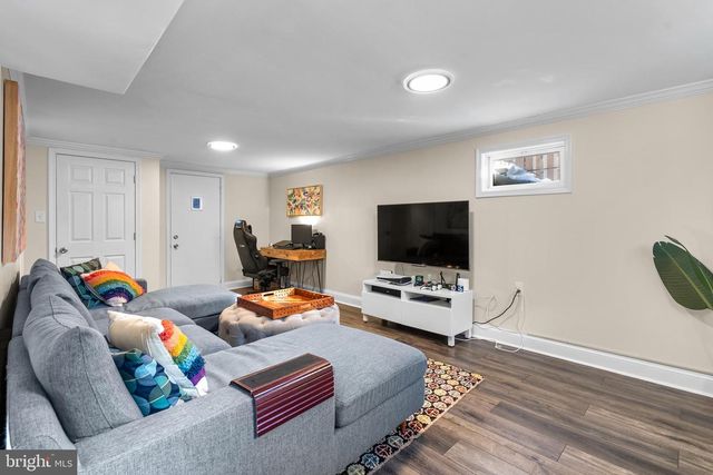 707 FOREST GLEN RD, Silver Spring, MD 20901