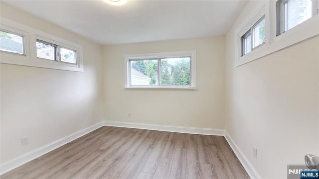 564 Maple Avenue, Teaneck, NJ 07666